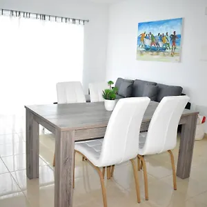Lovely - Luxury 3 Bedrooms 500m From The Beach. Appartement